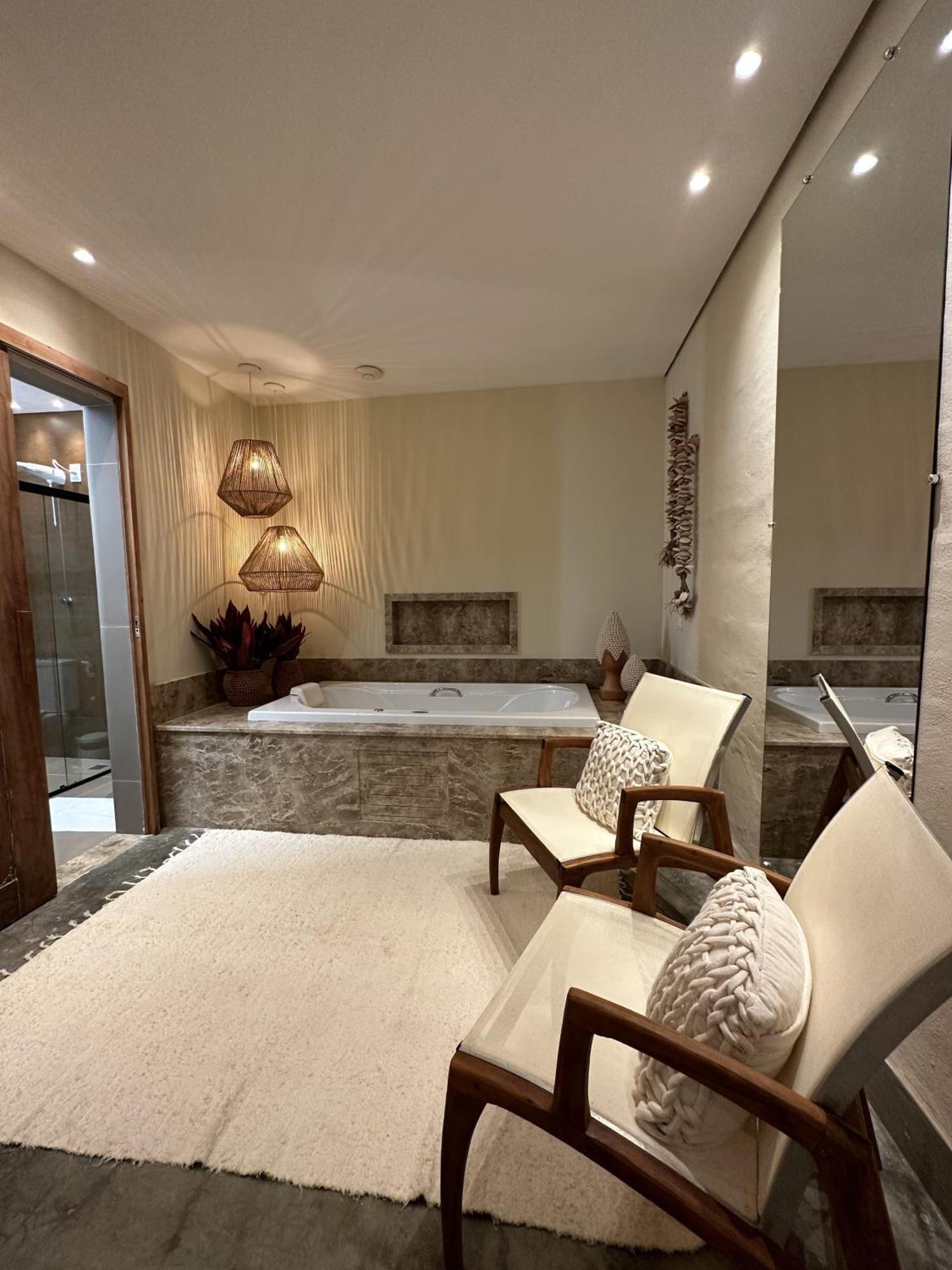 Suite Spa Bath,1552872895:JPEG